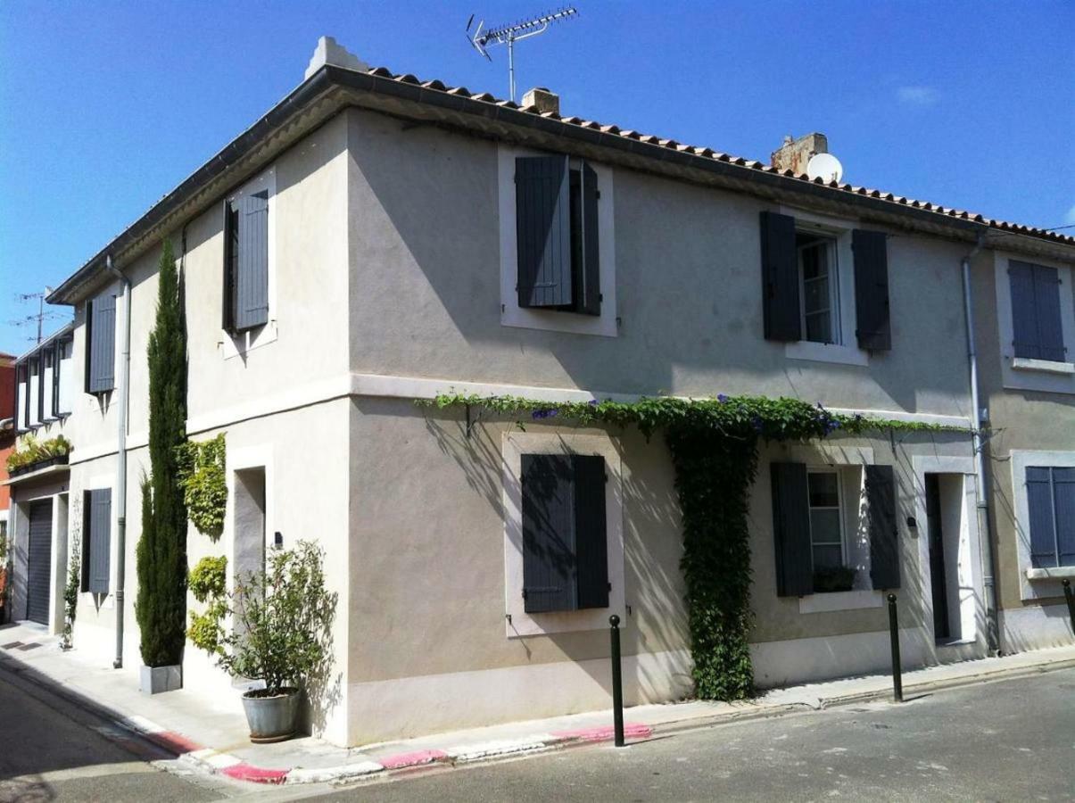 Au Coeur Des Remparts Apartment Aigues-Mortes Ngoại thất bức ảnh