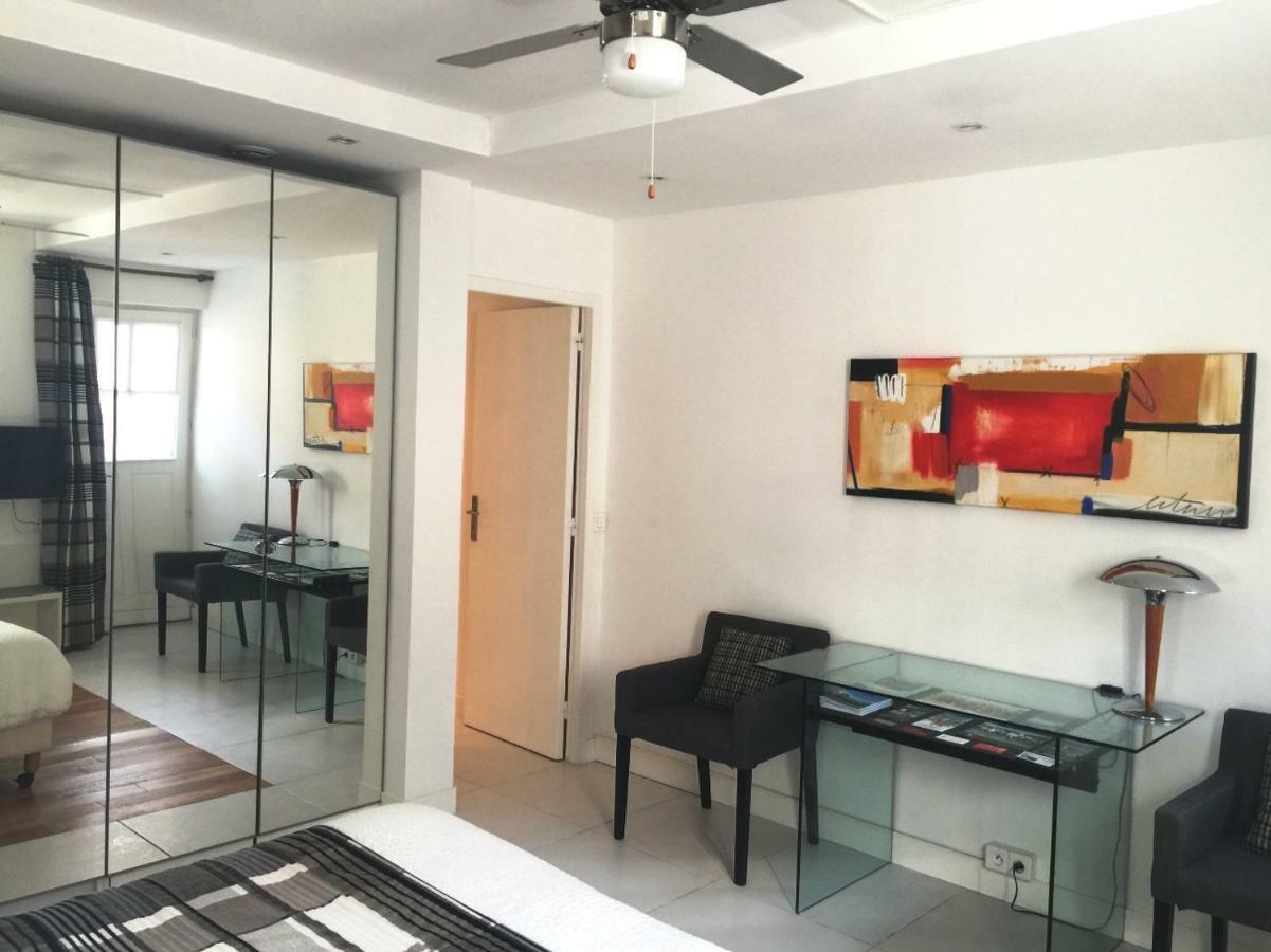 Au Coeur Des Remparts Apartment Aigues-Mortes Ngoại thất bức ảnh